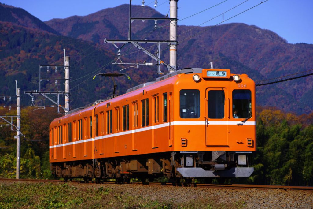 日帰り/岐阜　ローカル列車養老鉄道に乗り秋の谷汲山　華厳寺へ（名・春・東）🎀２㌽